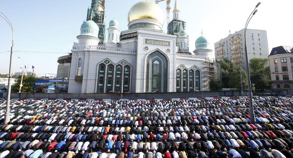 تمدید ممنوعیت برگزاری نماز جماعت در روسیه