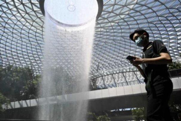 سنگاپور دستگاه ردیاب کرونا رونمایی می نماید