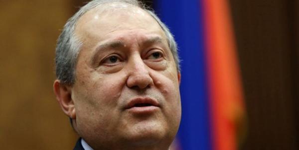 تور ارزان ارمنستان: رئیس جمهور ارمنستان کناره گیری کرد