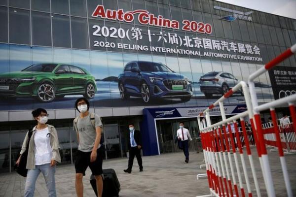 تعویق نمایشگاه خودرو پکن در چین