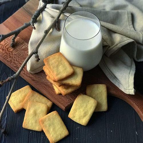 طرز تهیه بیسکوییت شکری خوشمزه پرطرفدار!